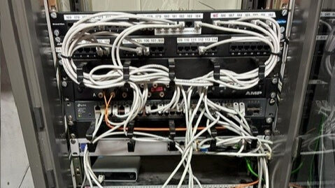 Saneamiento y reestructuración cableado Sala Rack Cultivar